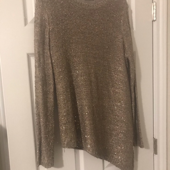 Beautiful gold shimmery asymmetrical sweater - Picture 4 of 6